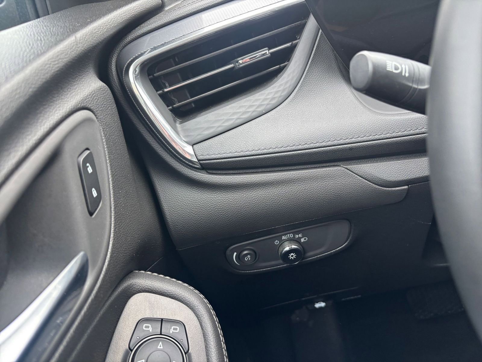Thumbnail: 2025 Buick Encore GX - 33