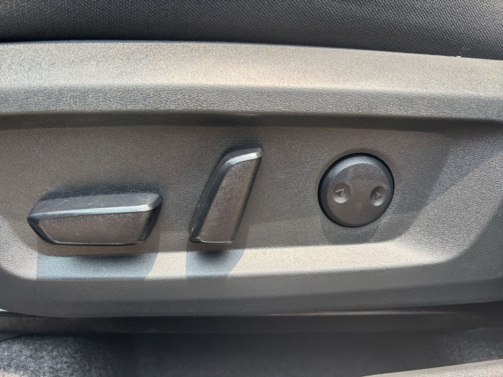 2024 Nissan Rogue SV 19