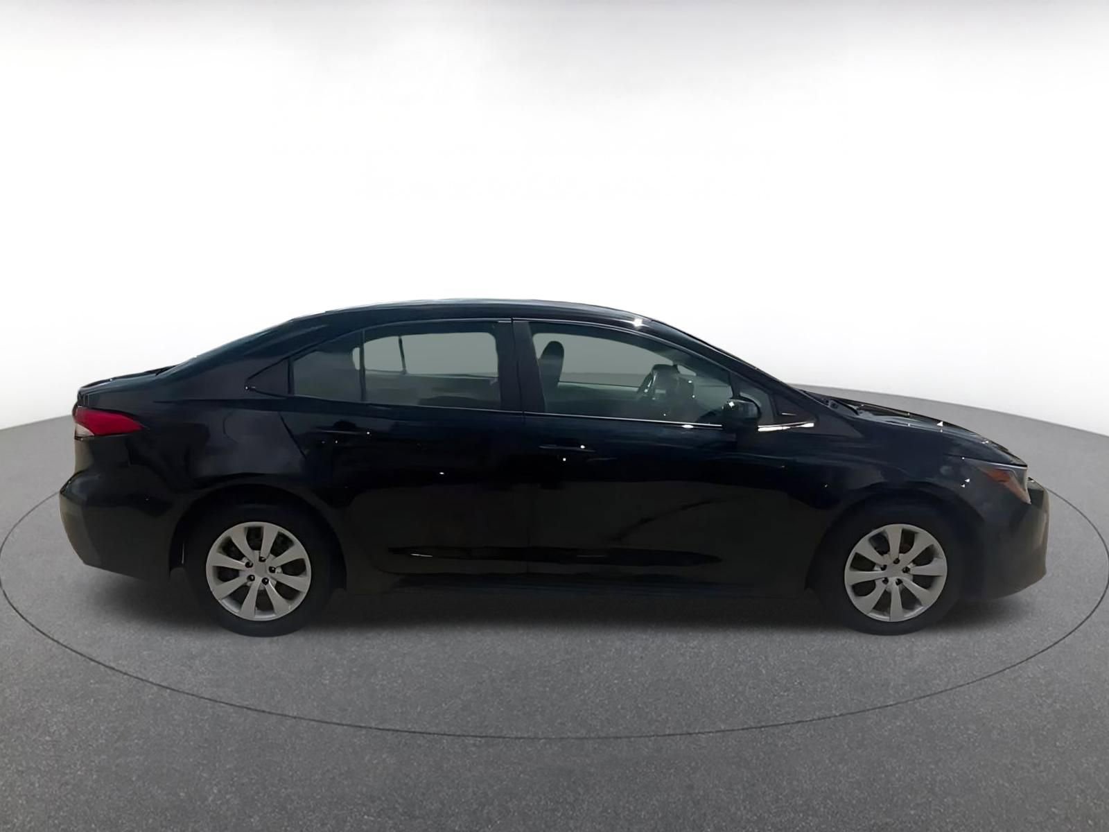 Thumbnail: 2025 Toyota Corolla - 14