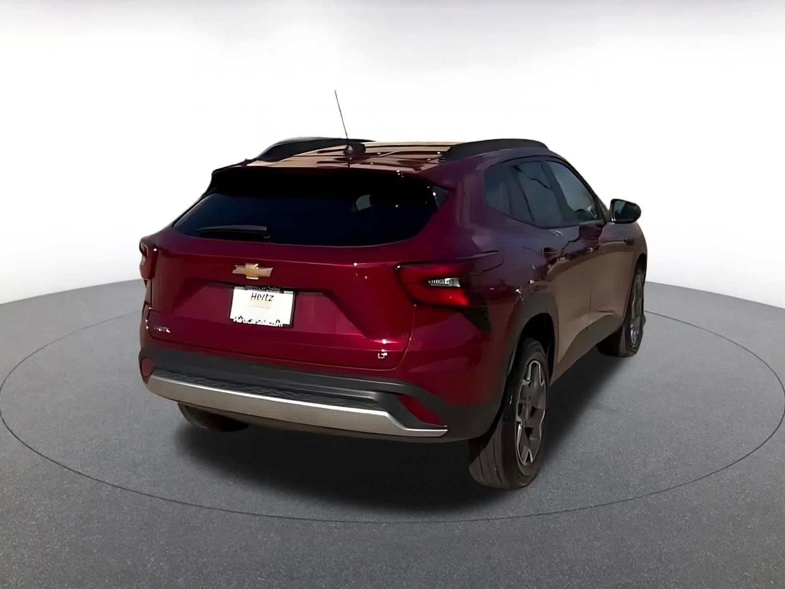 Thumbnail: 2025 Chevrolet Trax - 11