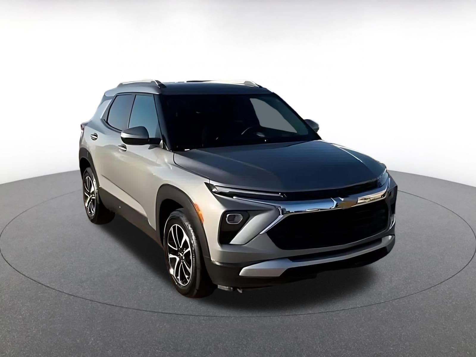 Thumbnail: 2025 Chevrolet TrailBlazer - 3