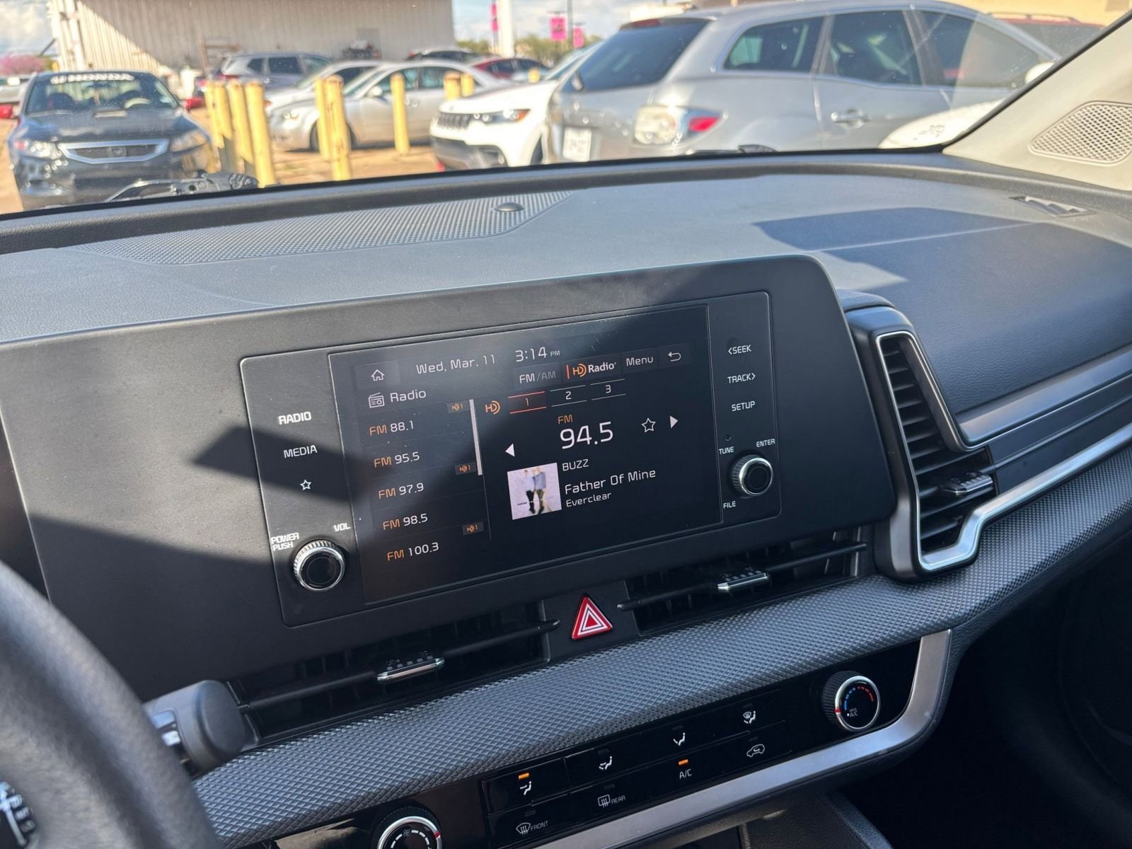 Thumbnail: 2025 Kia Sportage - 20