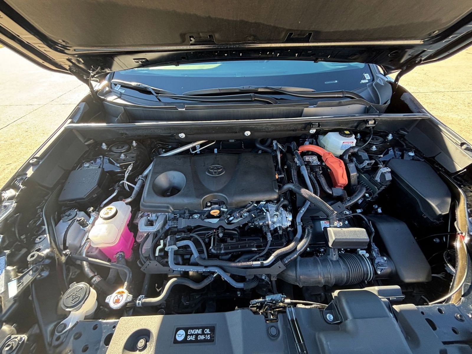 Thumbnail: 2025 Toyota RAV4 - 30