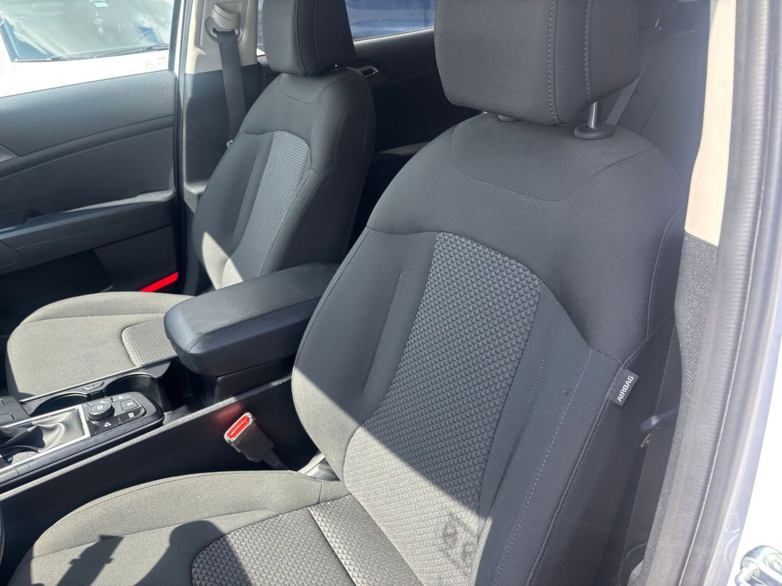 Thumbnail: 2025 Kia Sportage - 35