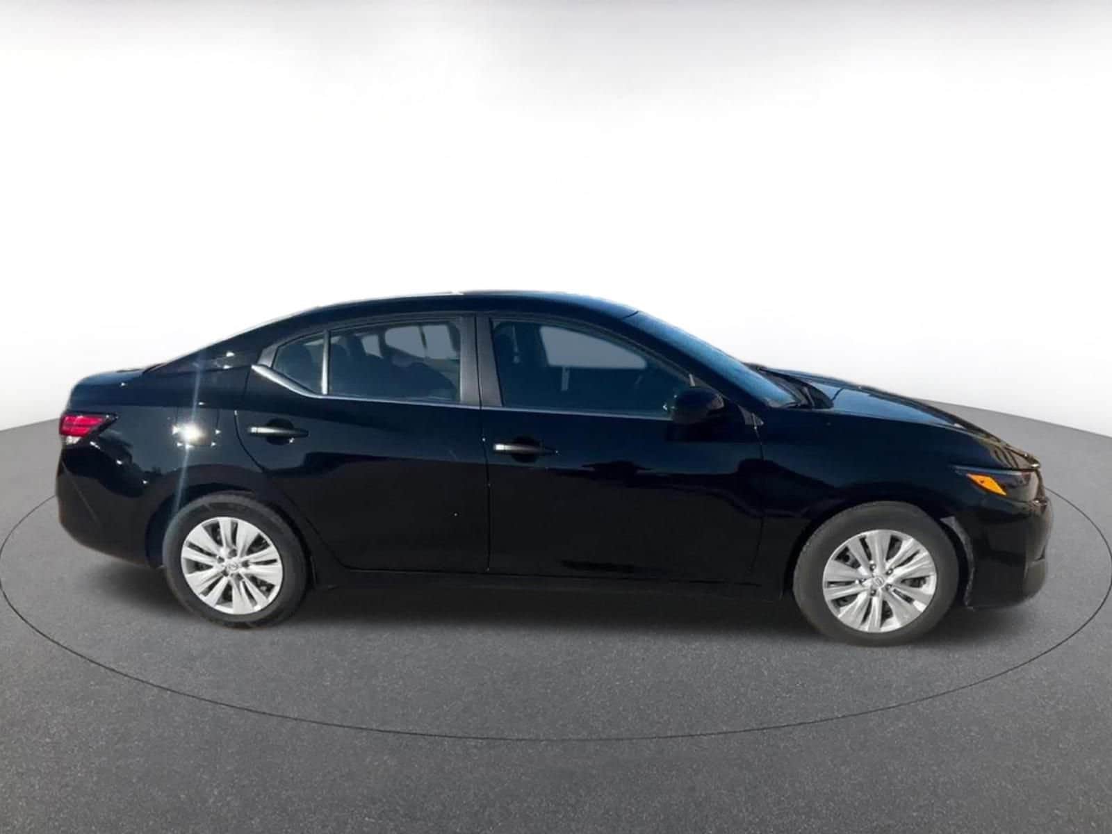 Thumbnail: 2025 Nissan Sentra - 16