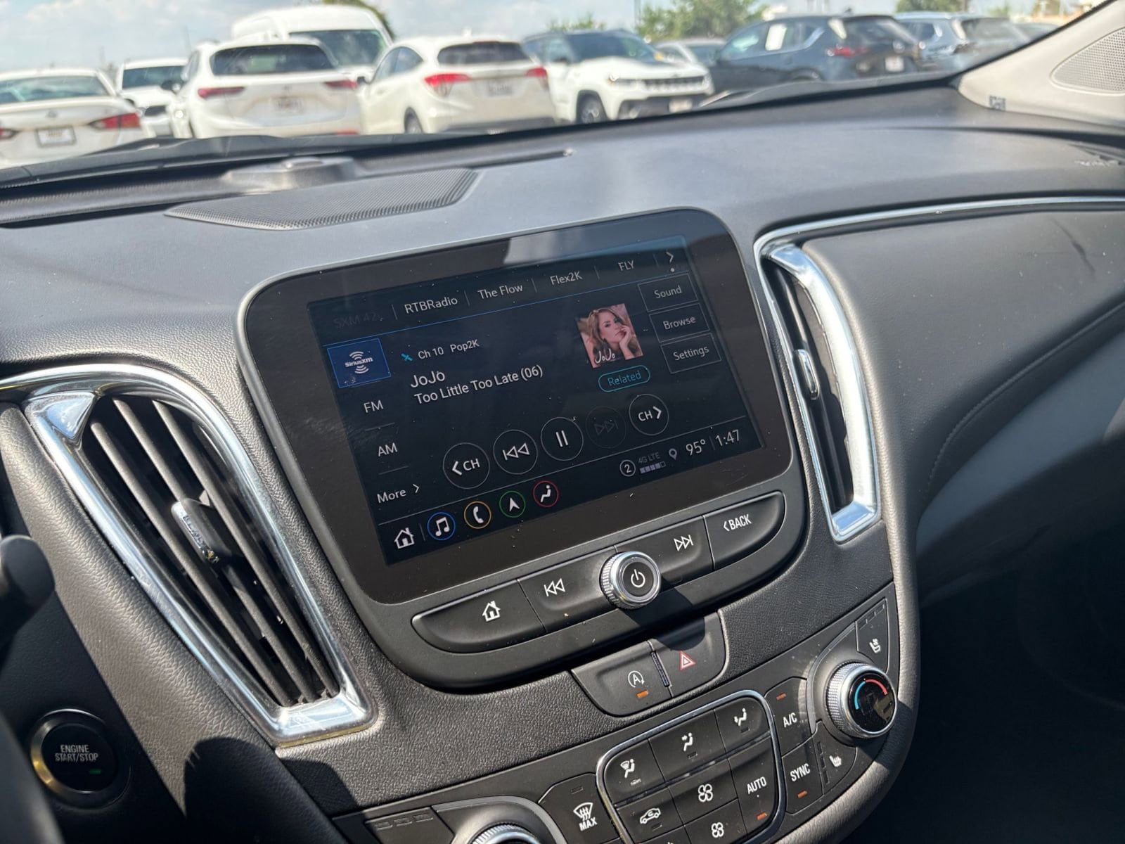 Thumbnail: 2024 Chevrolet Malibu - 21