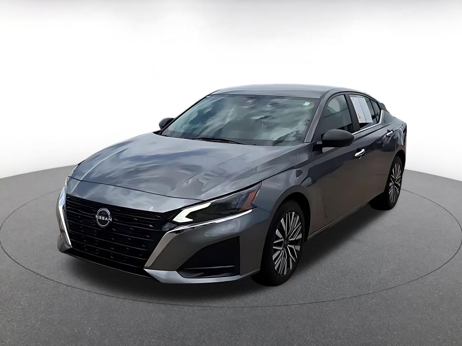 Thumbnail: 2025 Nissan Altima - 7