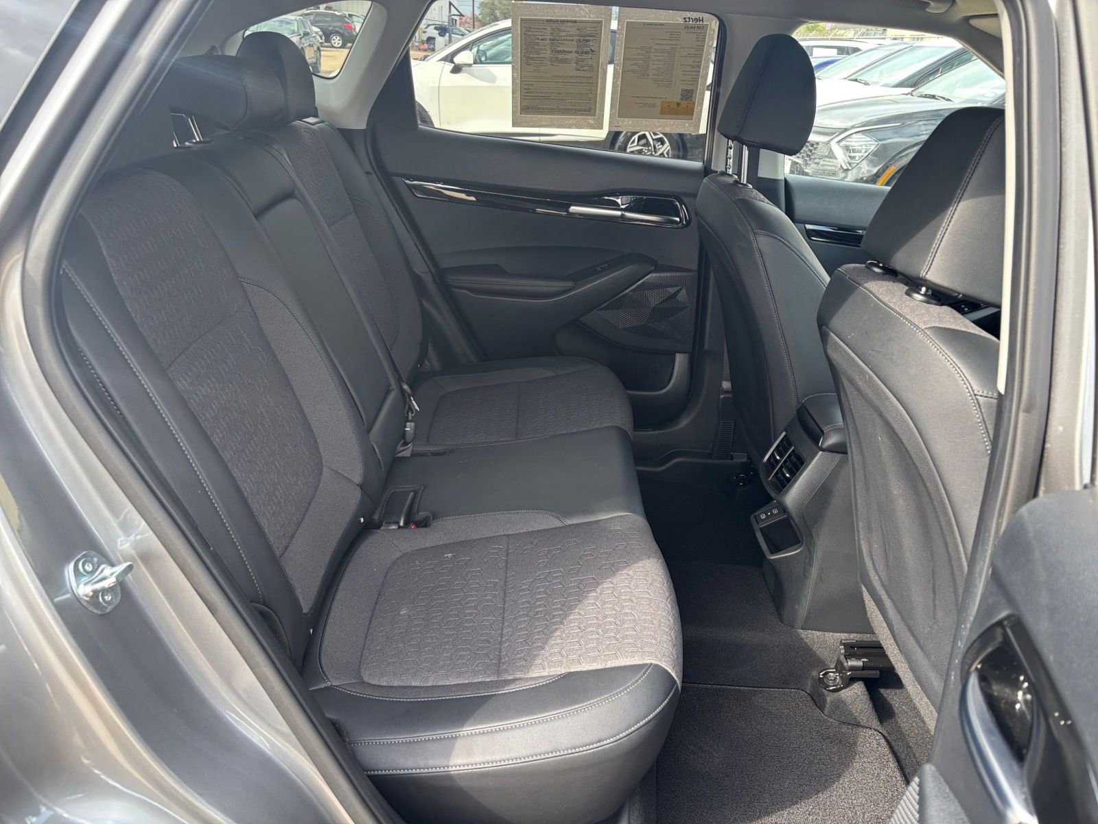 Thumbnail: 2025 Kia Seltos - 27