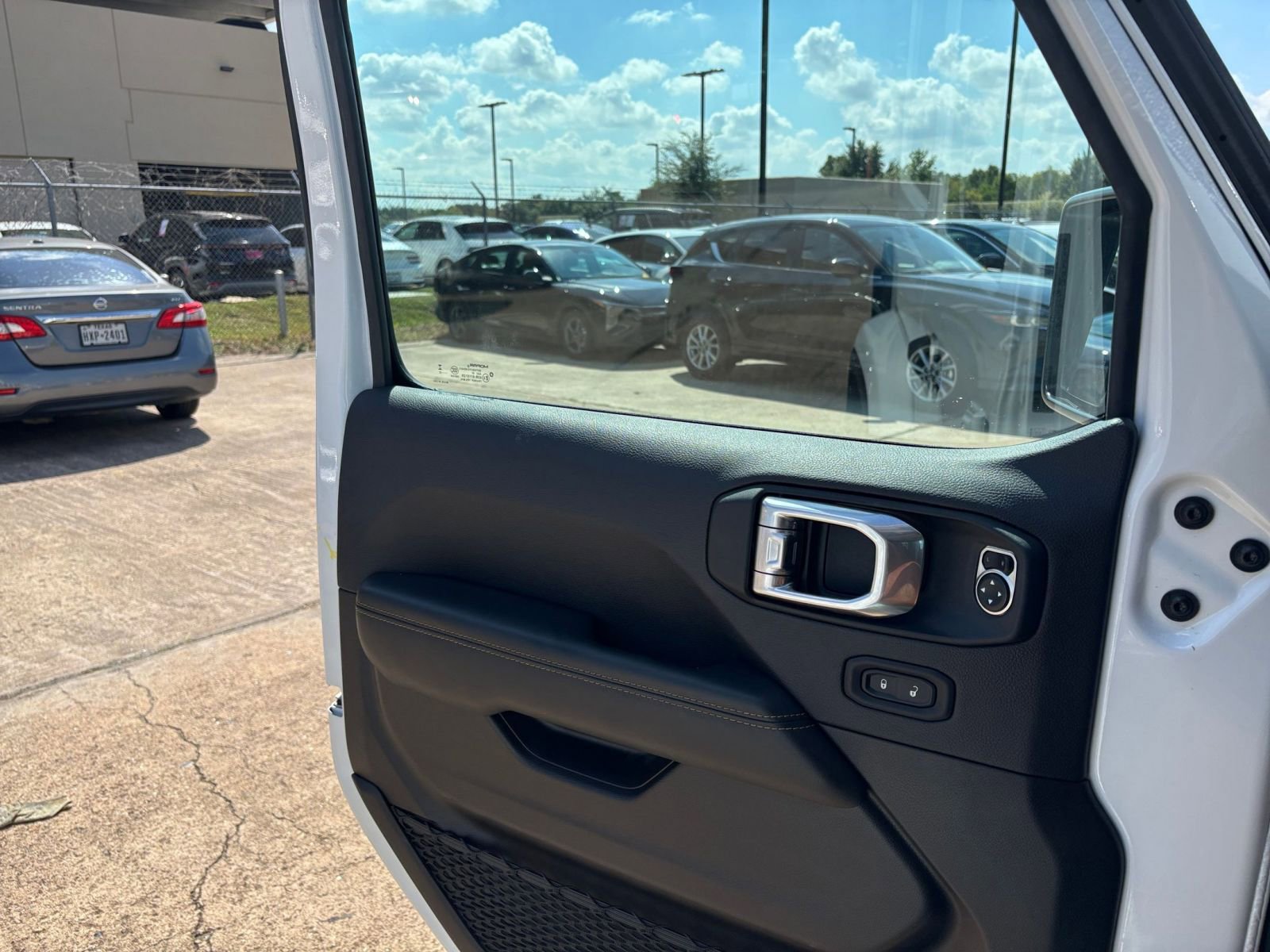 Thumbnail: 2025 Jeep Wrangler - 20