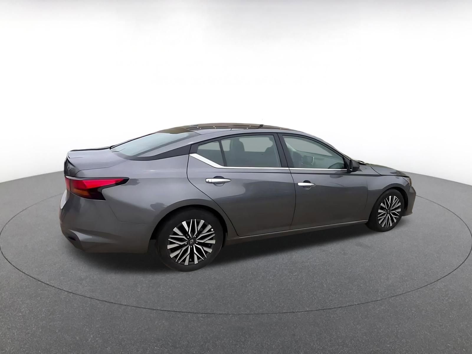 Thumbnail: 2025 Nissan Altima - 14