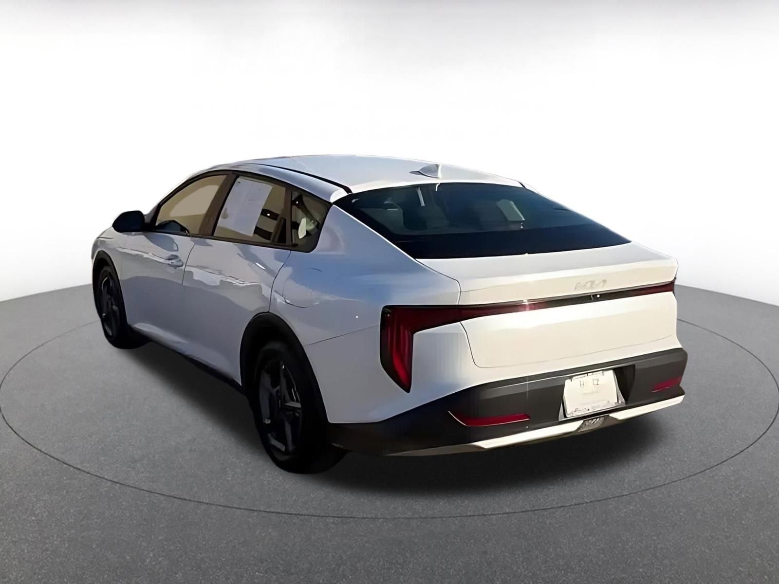 Thumbnail: 2025 Kia K4 - 14