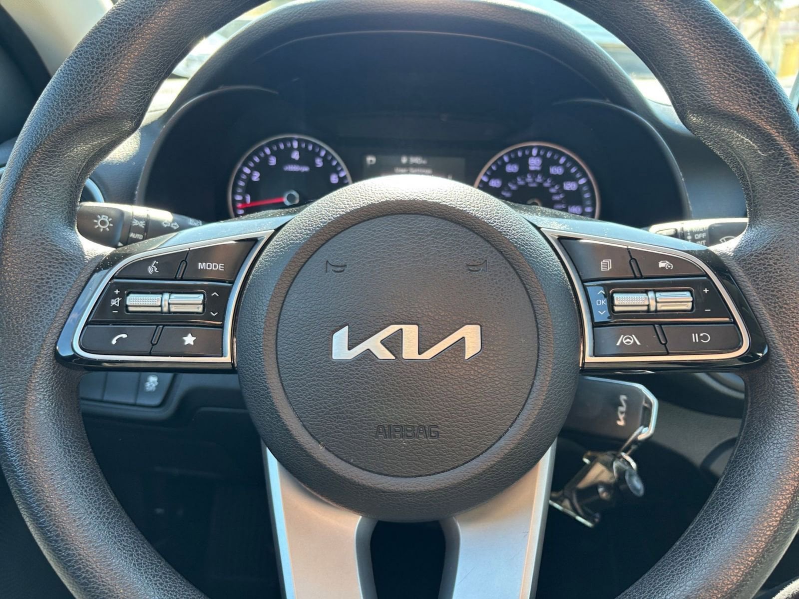 Thumbnail: 2024 Kia Forte - 25