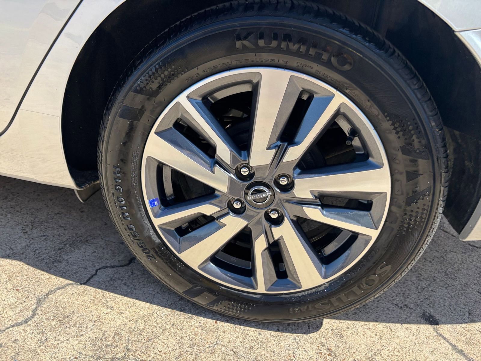 Thumbnail: 2025 Nissan Versa - 28