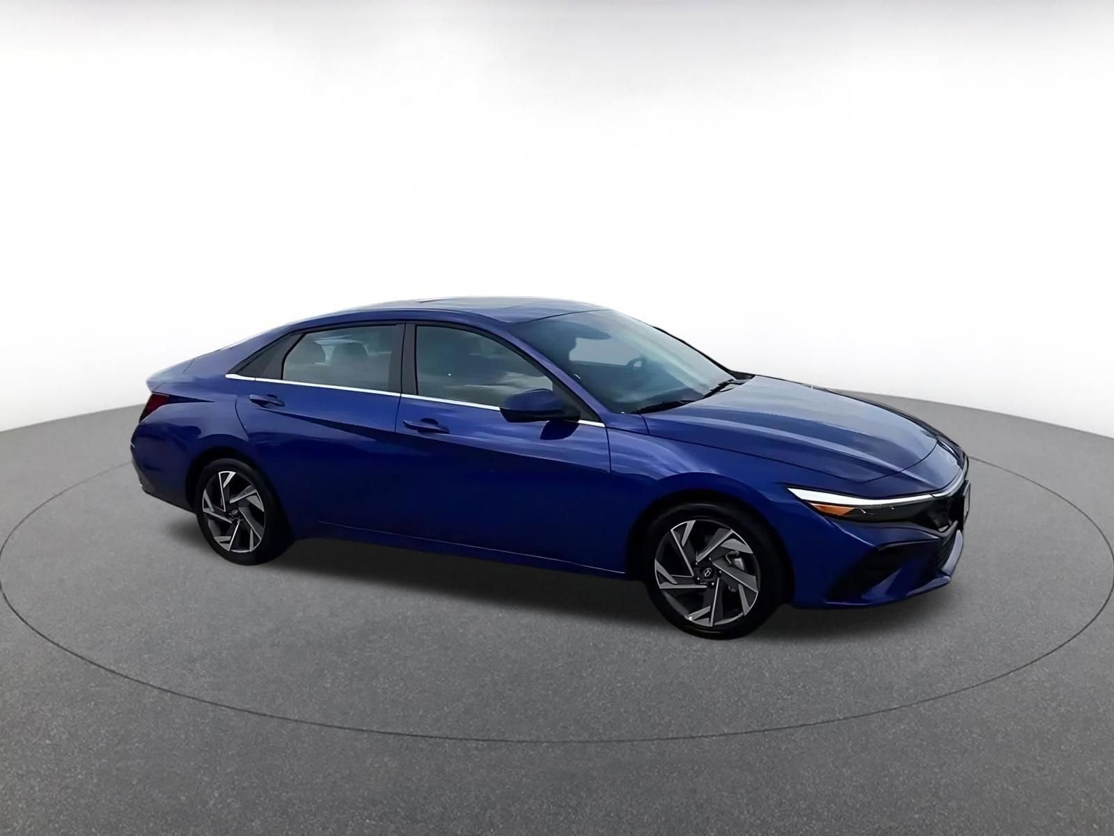 Thumbnail: 2025 Hyundai Elantra - 2