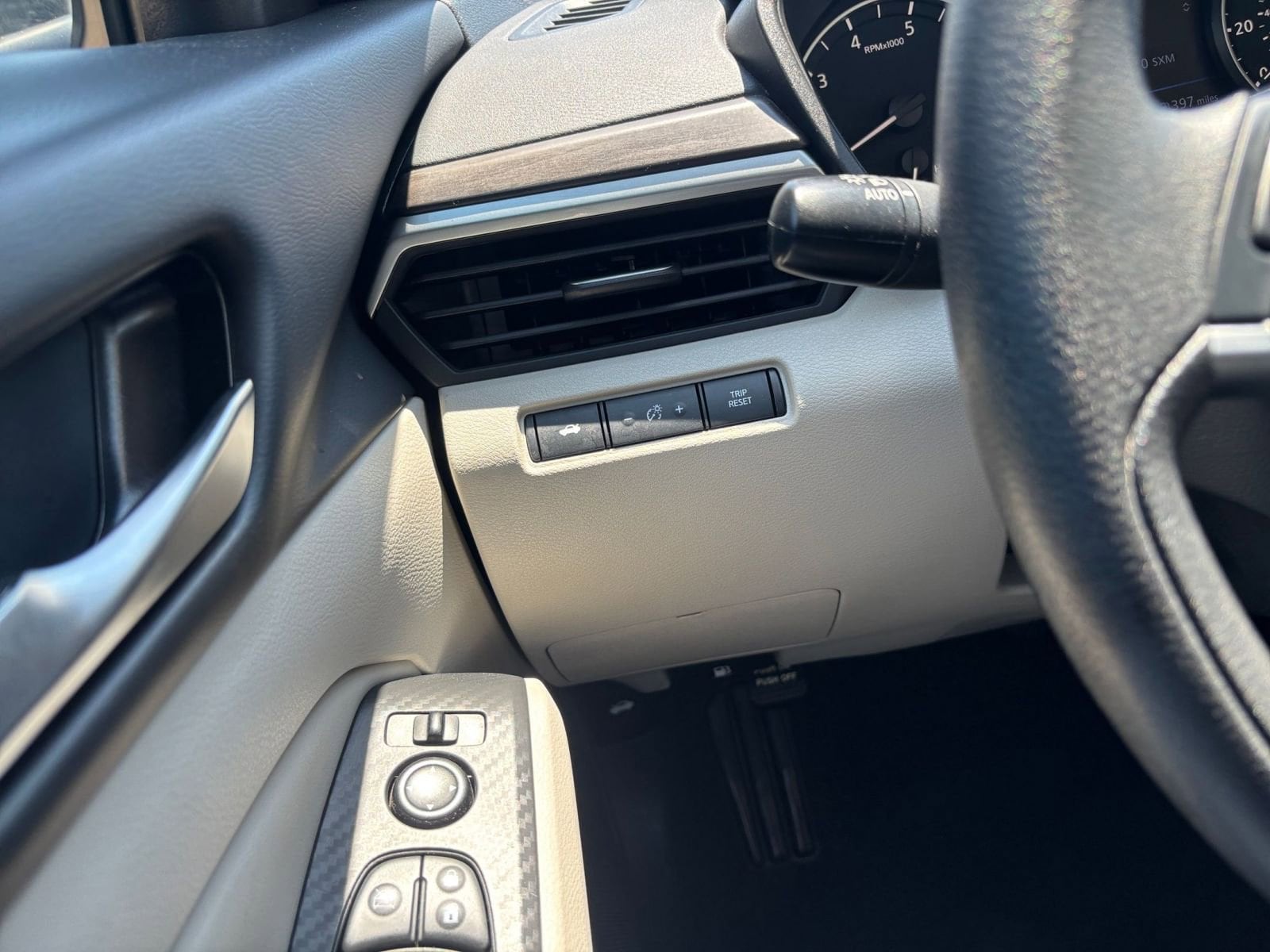 Thumbnail: 2025 Nissan Altima - 34