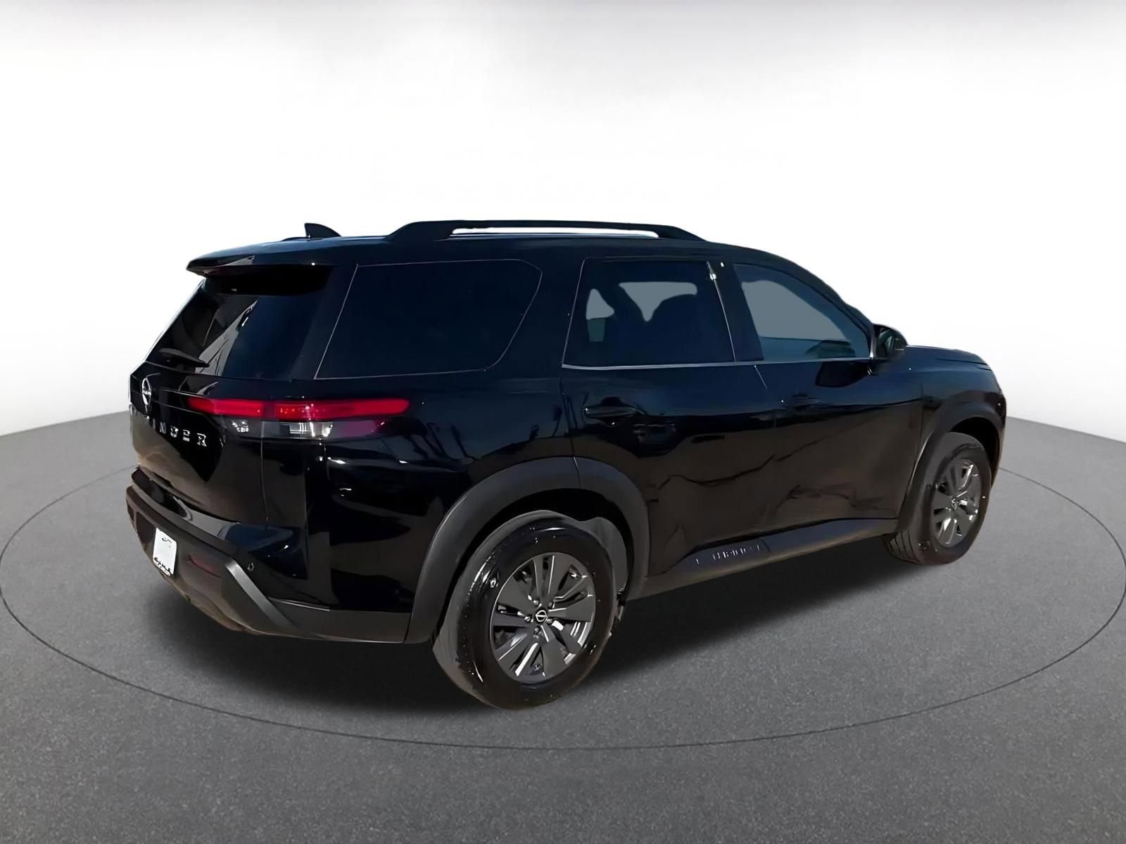 Thumbnail: 2025 Nissan Pathfinder - 15