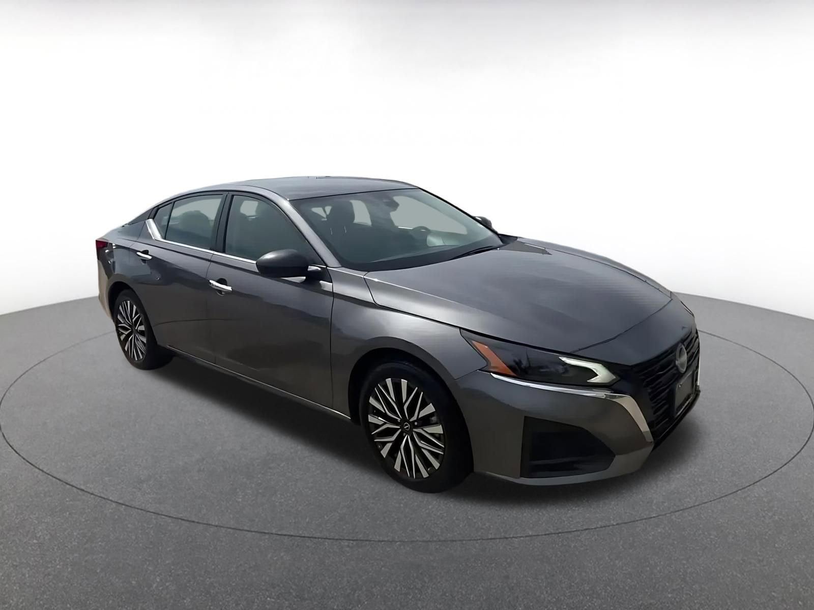 Thumbnail: 2025 Nissan Altima - 2