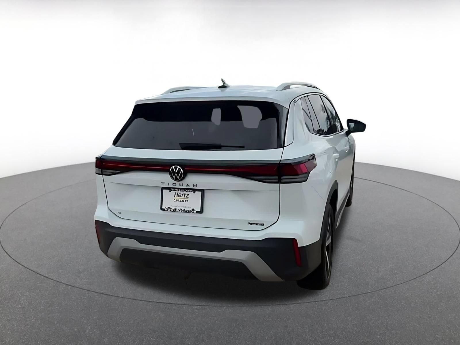 Thumbnail: 2026 Volkswagen Tiguan - 13