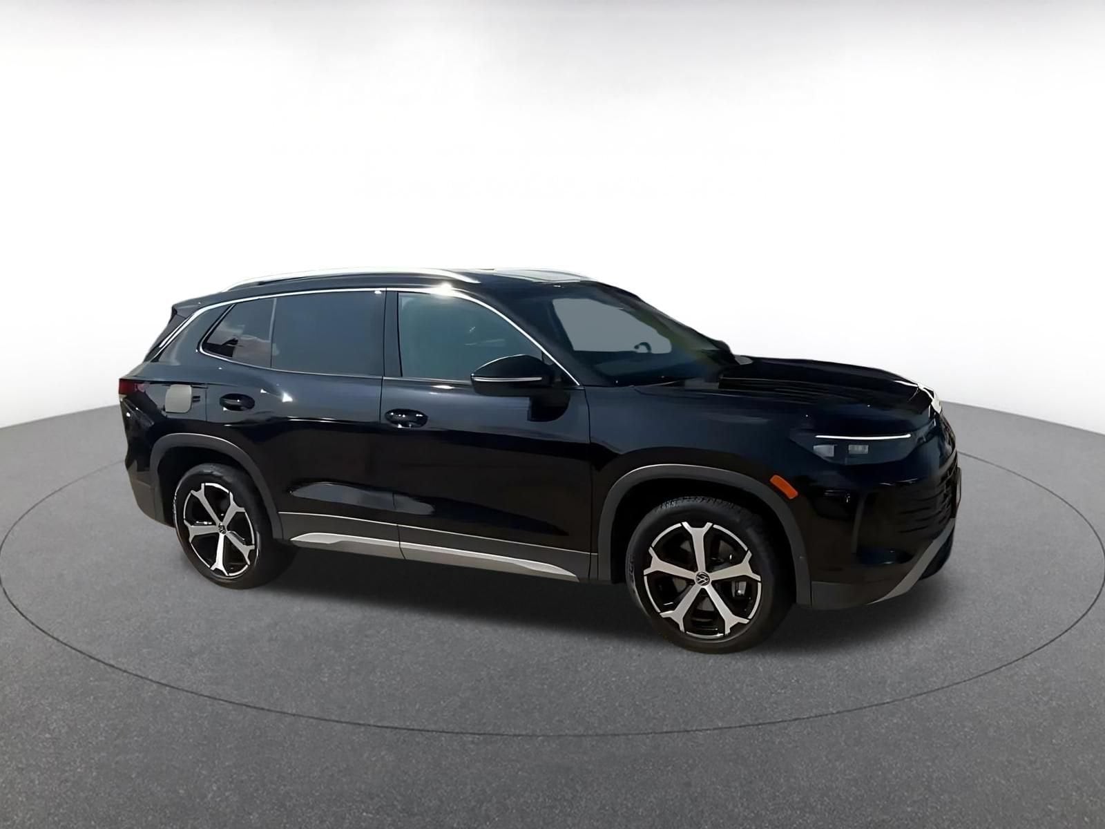 Thumbnail: 2026 Volkswagen Tiguan - 2