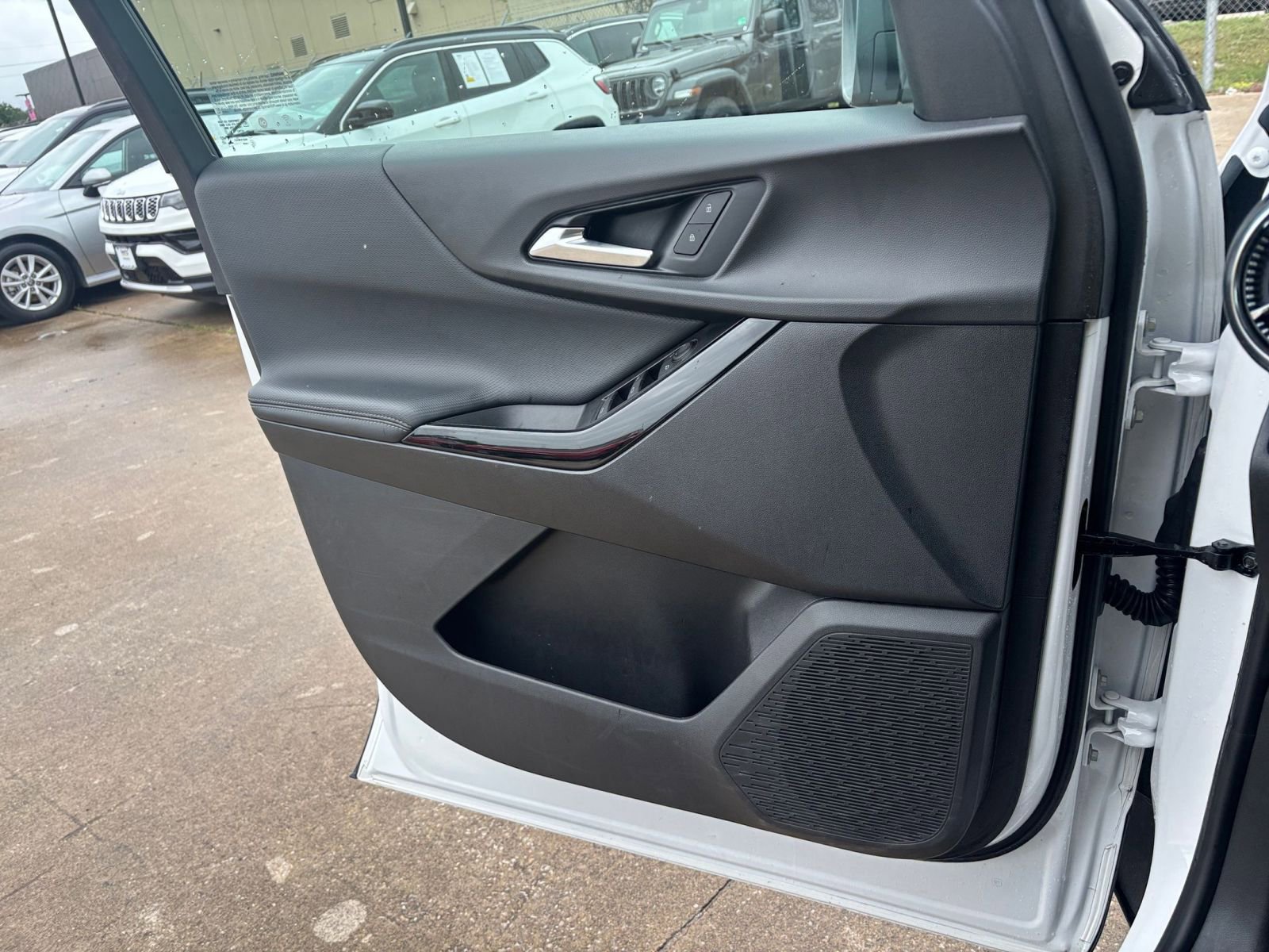 Thumbnail: 2025 Chevrolet Equinox - 18