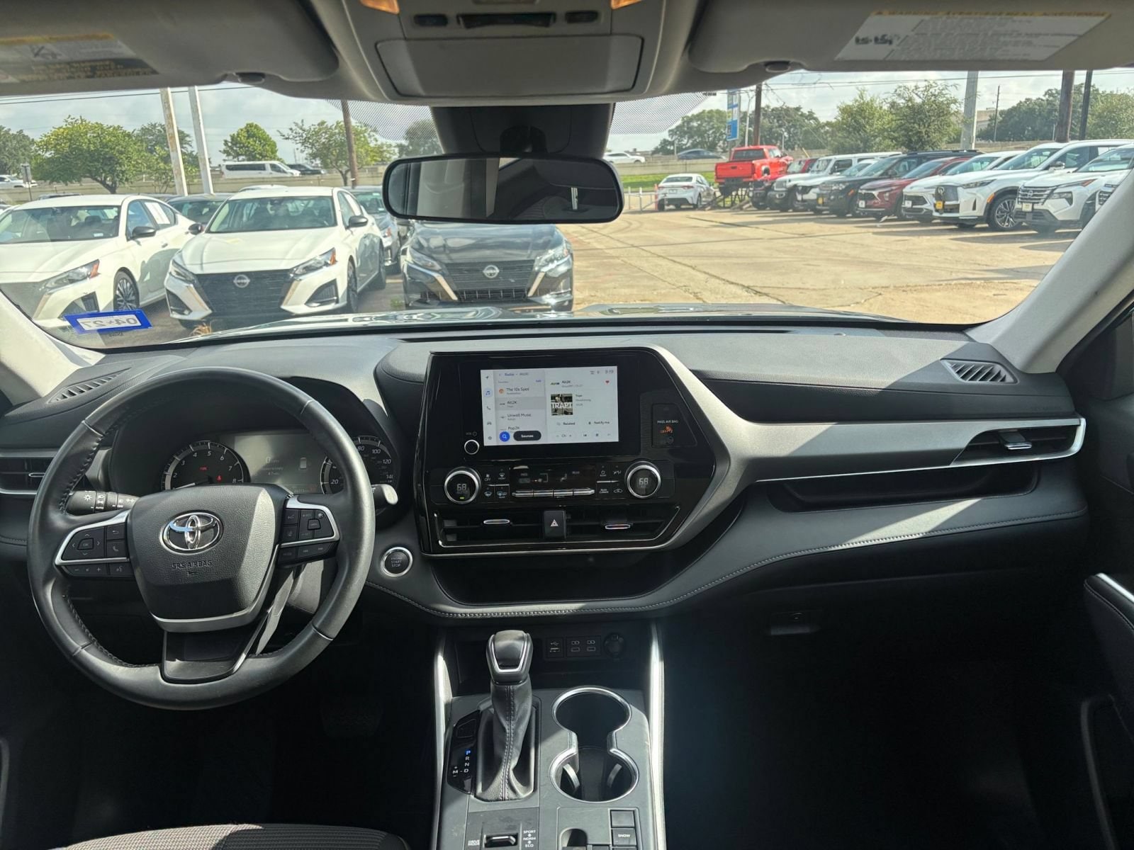 Thumbnail: 2025 Toyota Highlander - 35