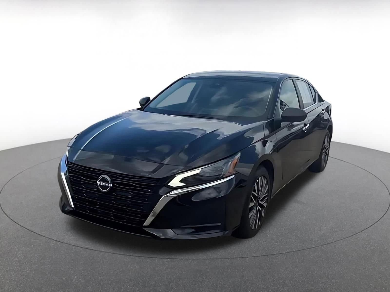 Thumbnail: 2025 Nissan Altima - 4