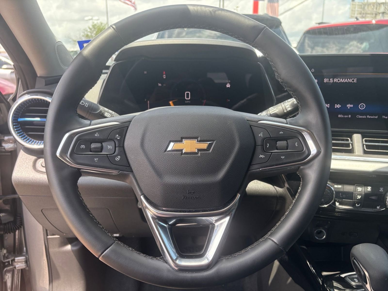 Thumbnail: 2025 Chevrolet Trax - 27