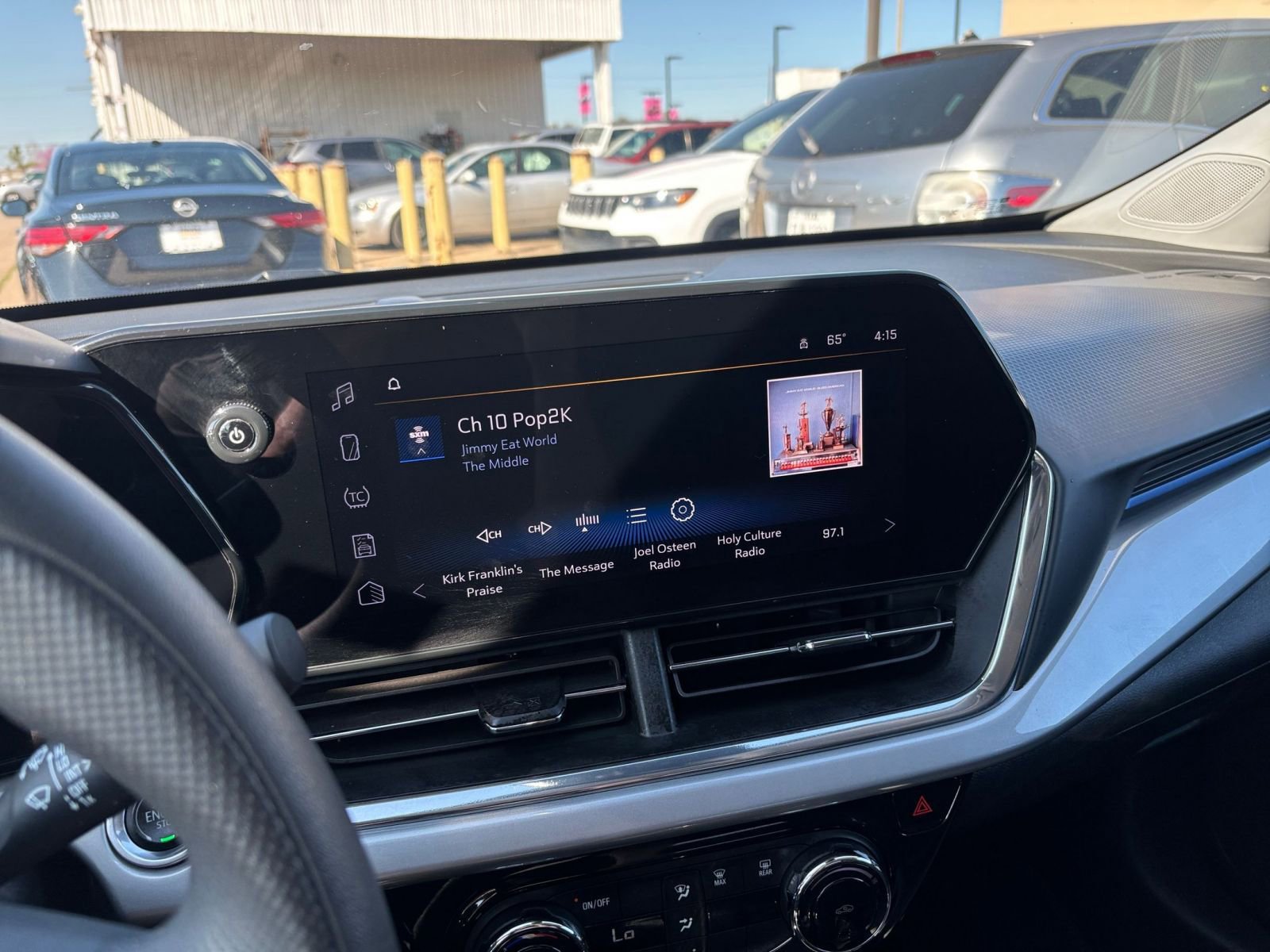 Thumbnail: 2025 Chevrolet Trax - 20