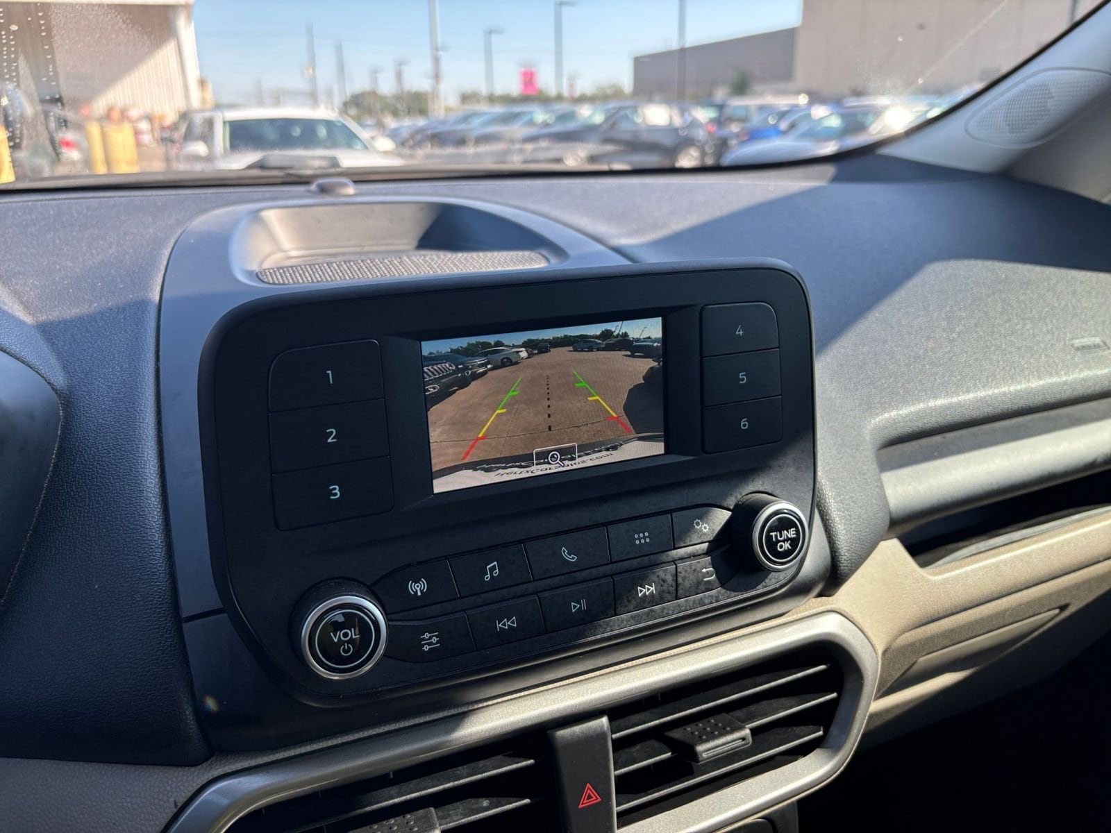 Thumbnail: 2020 Ford EcoSport - 17