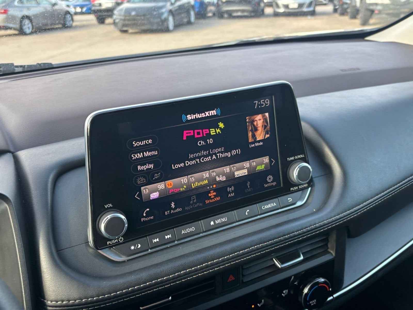 Thumbnail: 2023 Nissan Rogue - 21