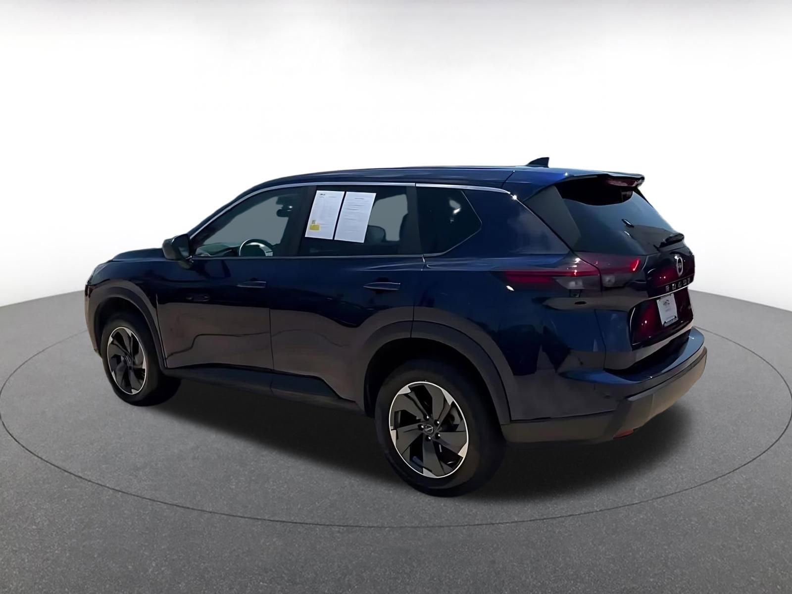 Thumbnail: 2025 Nissan Rogue - 10