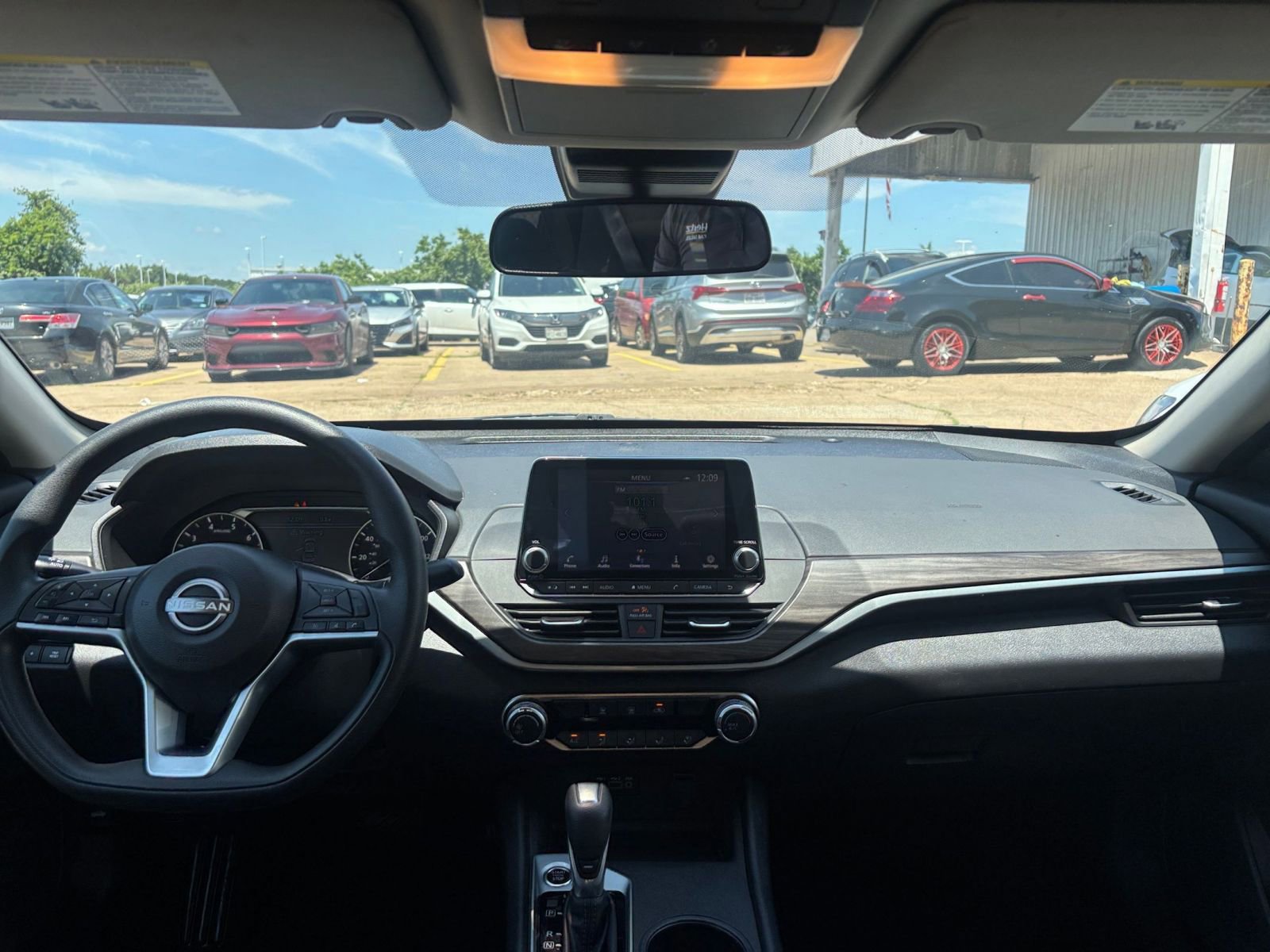 Thumbnail: 2025 Nissan Altima - 33