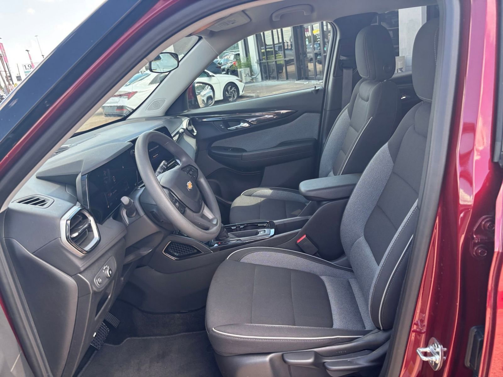 Thumbnail: 2025 Chevrolet TrailBlazer - 24