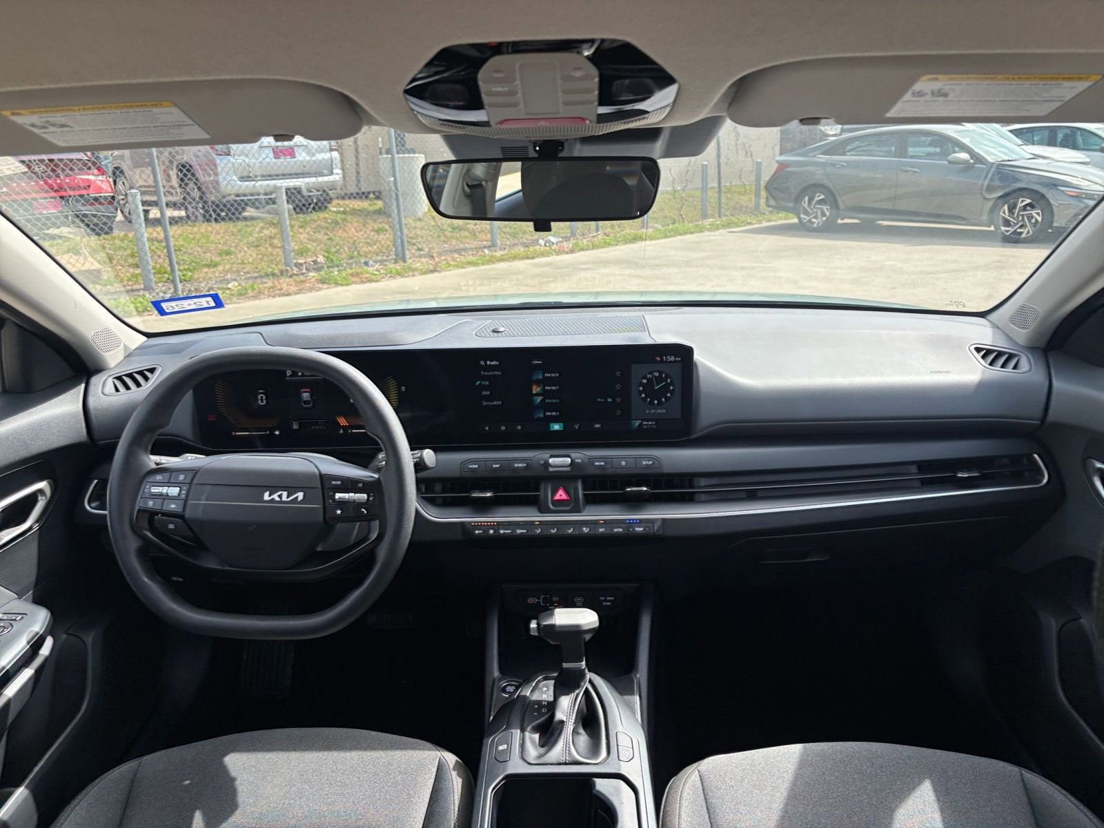 Thumbnail: 2025 Kia K4 - 32