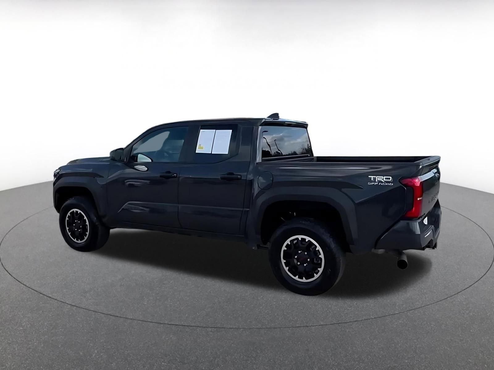 Thumbnail: 2025 Toyota Tacoma - 10