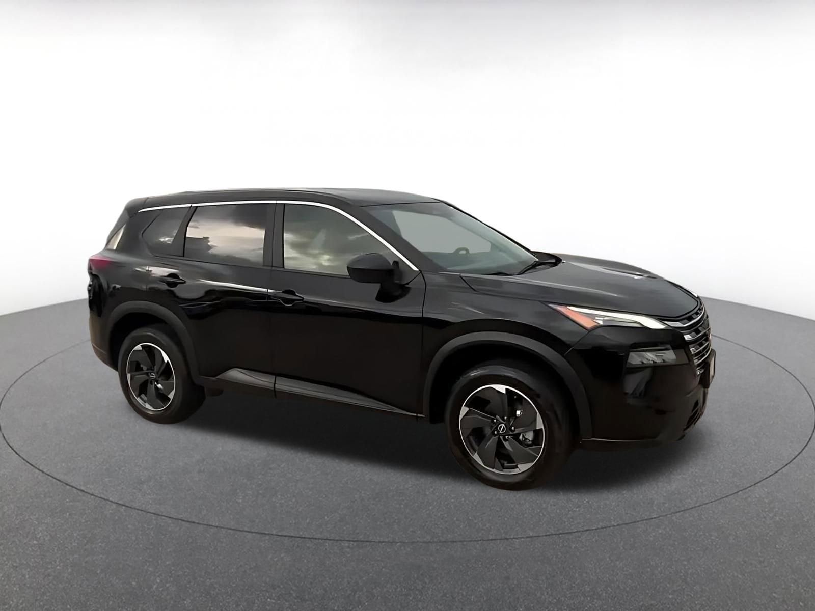 Thumbnail: 2025 Nissan Rogue - 2