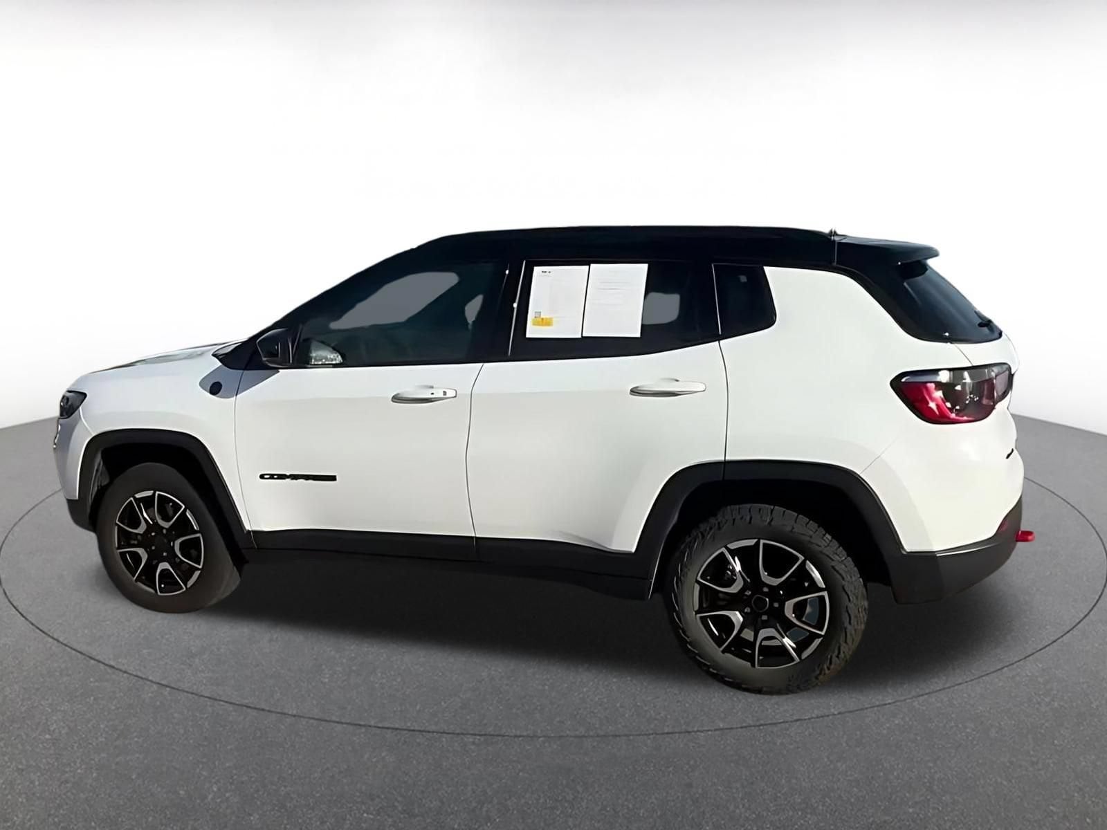 Thumbnail: 2025 Jeep Compass - 10