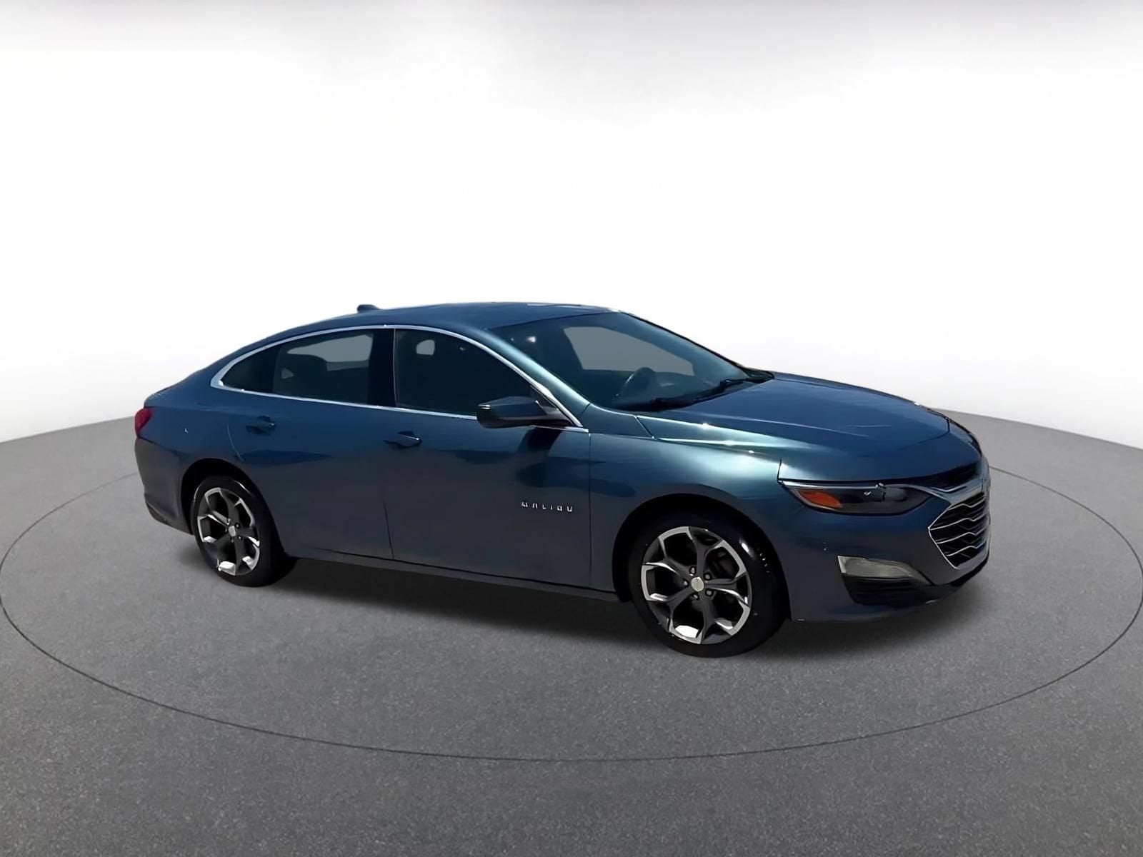 Thumbnail: 2024 Chevrolet Malibu - 2