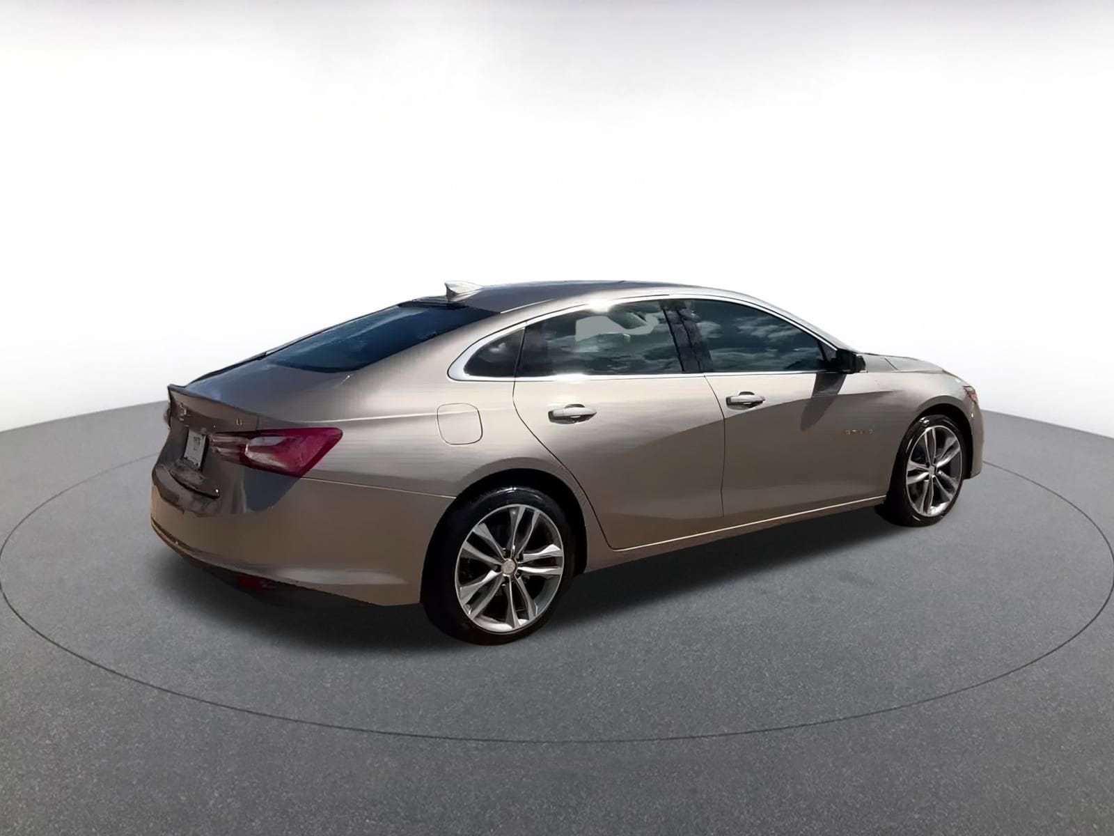 Thumbnail: 2024 Chevrolet Malibu - 14