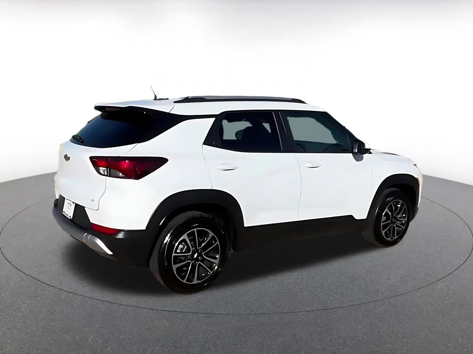 Thumbnail: 2025 Chevrolet TrailBlazer - 14