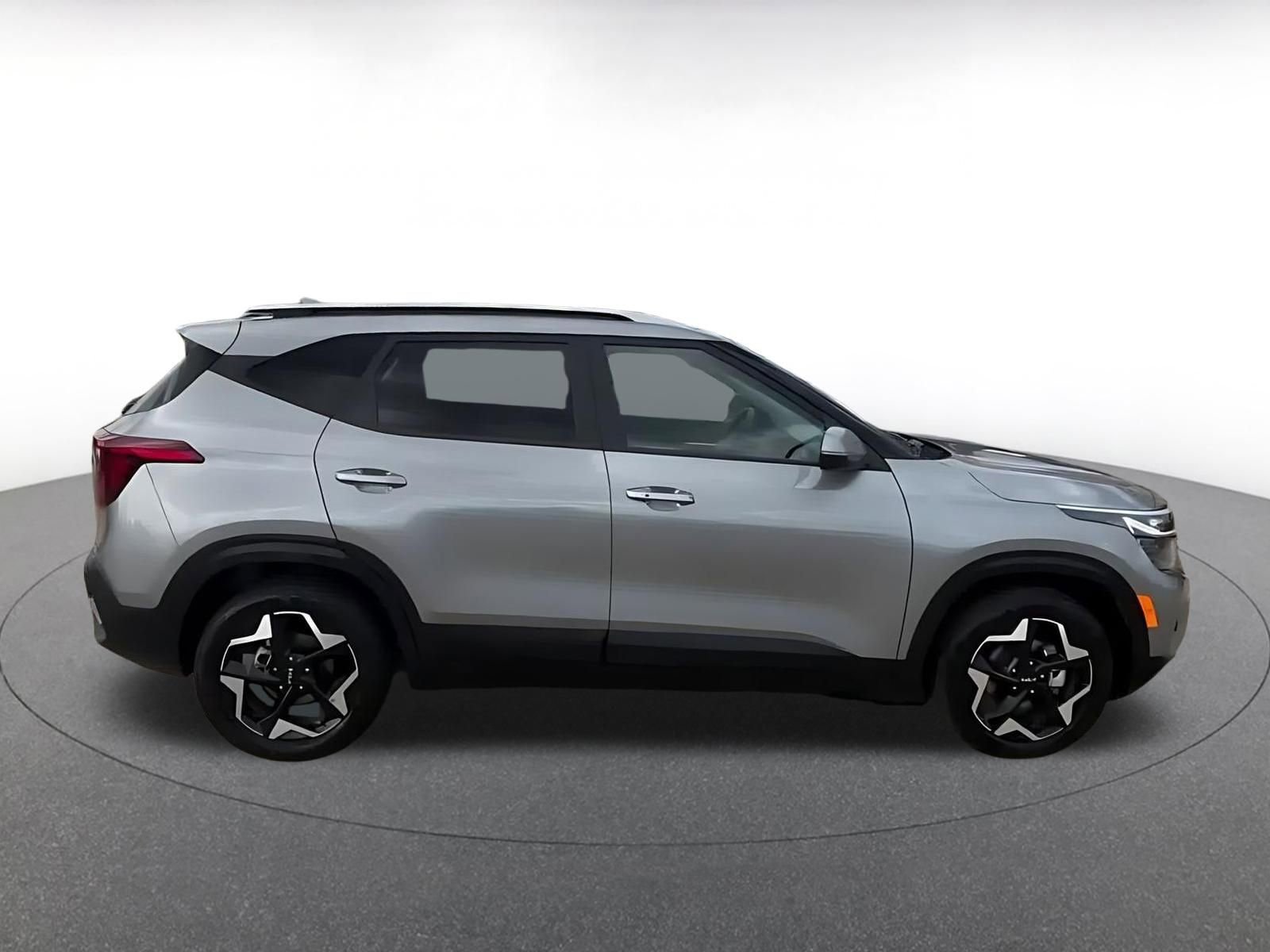 Thumbnail: 2025 Kia Seltos - 16