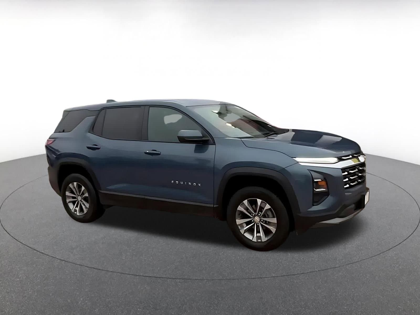 Thumbnail: 2025 Chevrolet Equinox - 2