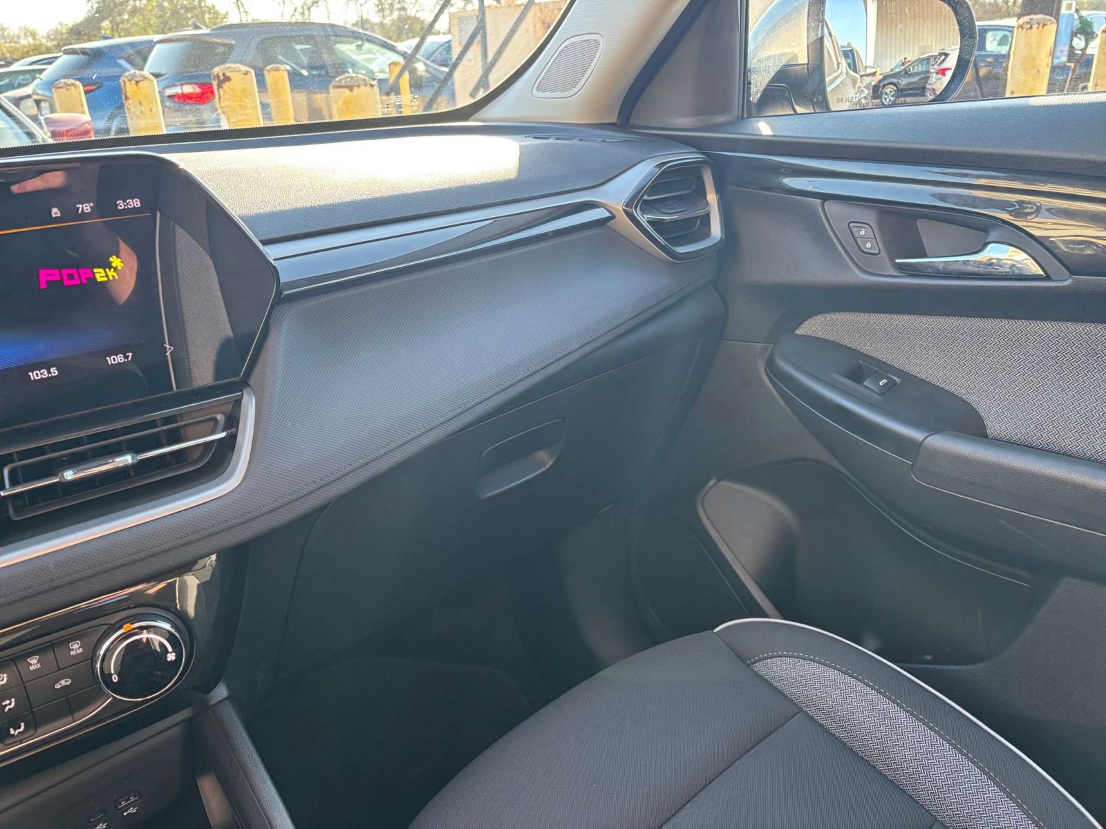 Thumbnail: 2025 Chevrolet TrailBlazer - 33