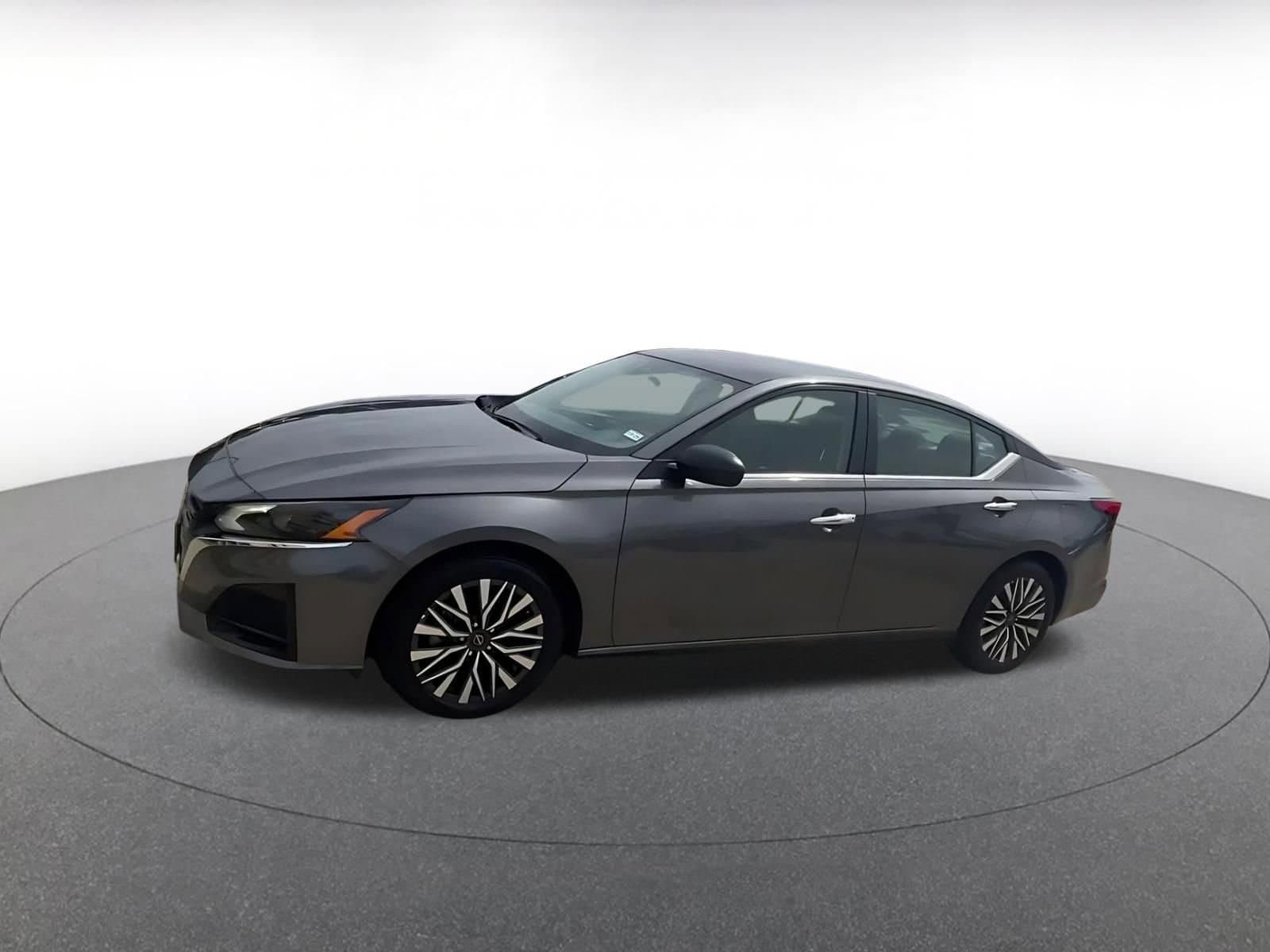 Thumbnail: 2025 Nissan Altima - 8