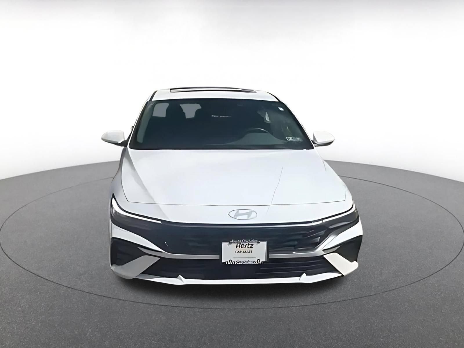 Thumbnail: 2025 Hyundai Elantra - 4