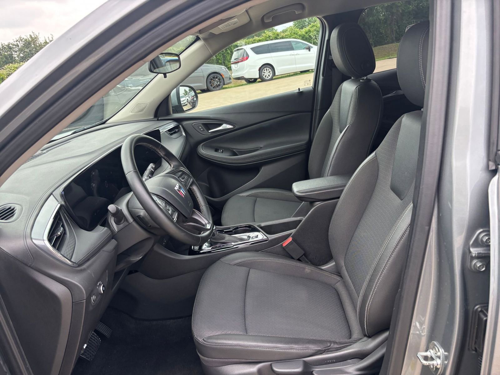Thumbnail: 2025 Buick Encore GX - 25