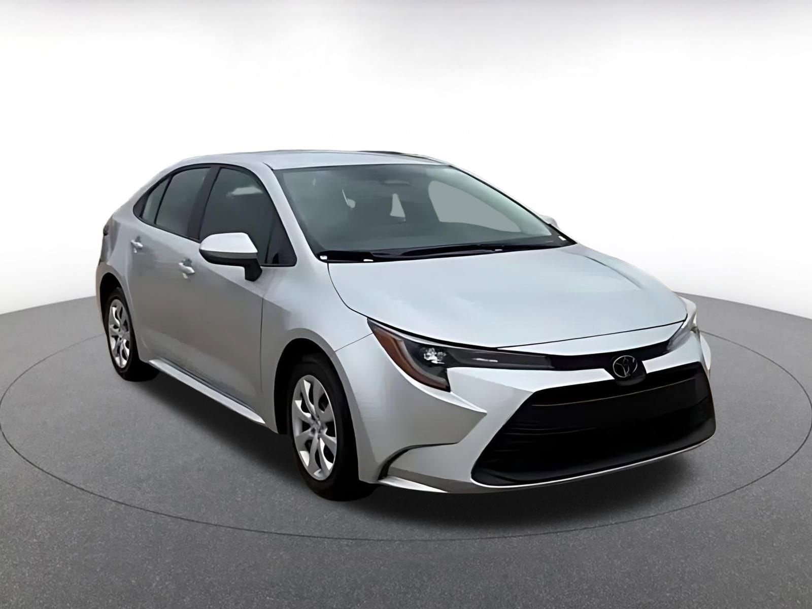 Thumbnail: 2025 Toyota Corolla - 3