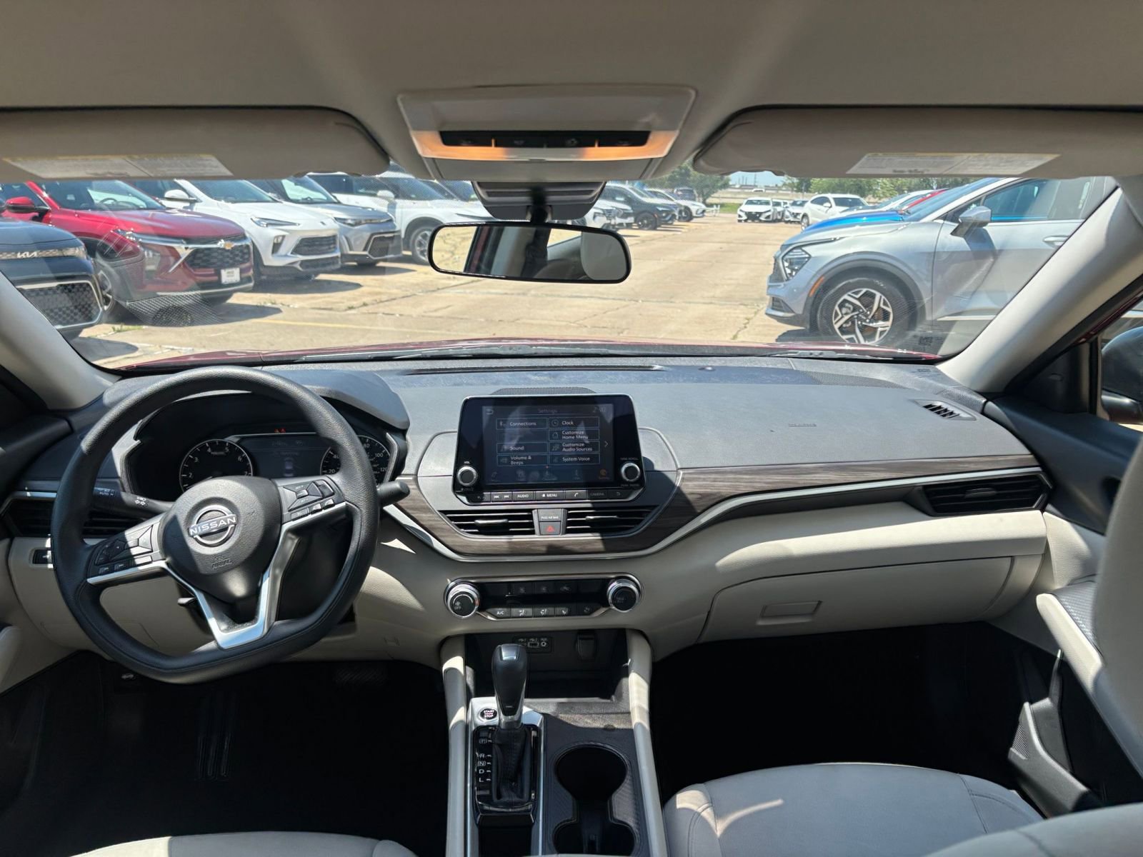 Thumbnail: 2025 Nissan Altima - 33
