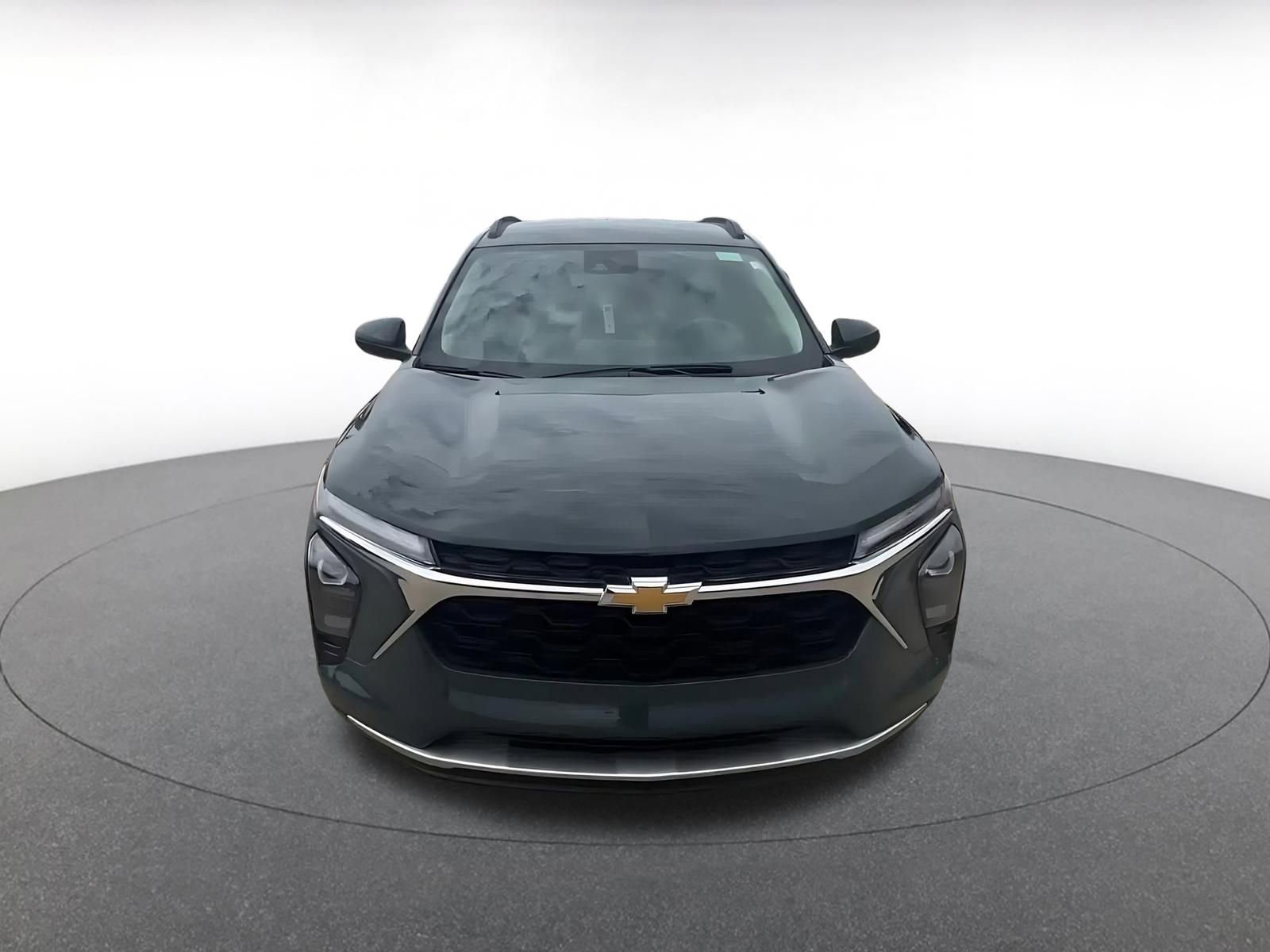 Thumbnail: 2025 Chevrolet Trax - 4