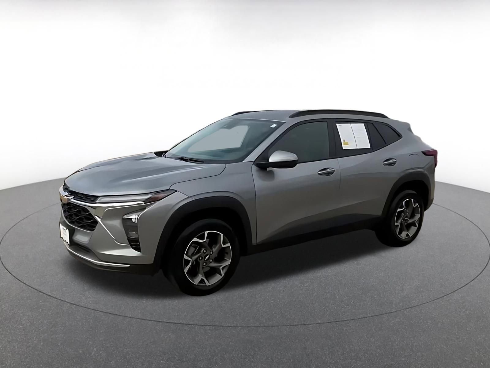 Thumbnail: 2025 Chevrolet Trax - 8